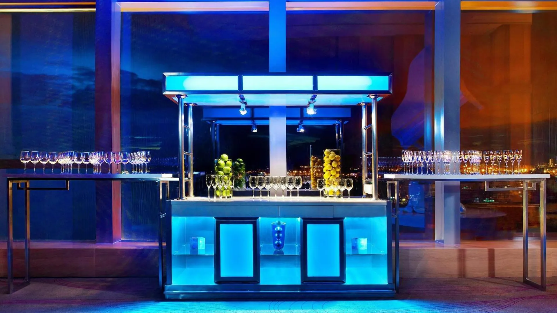 Hotel W Hong Kong 5*,  Cina